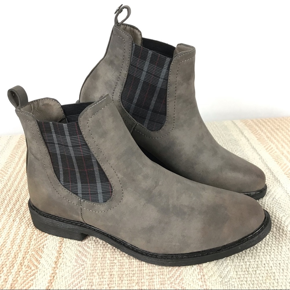 Vintage Havana Danice Chelsea Boot - SZ 10 - NEW